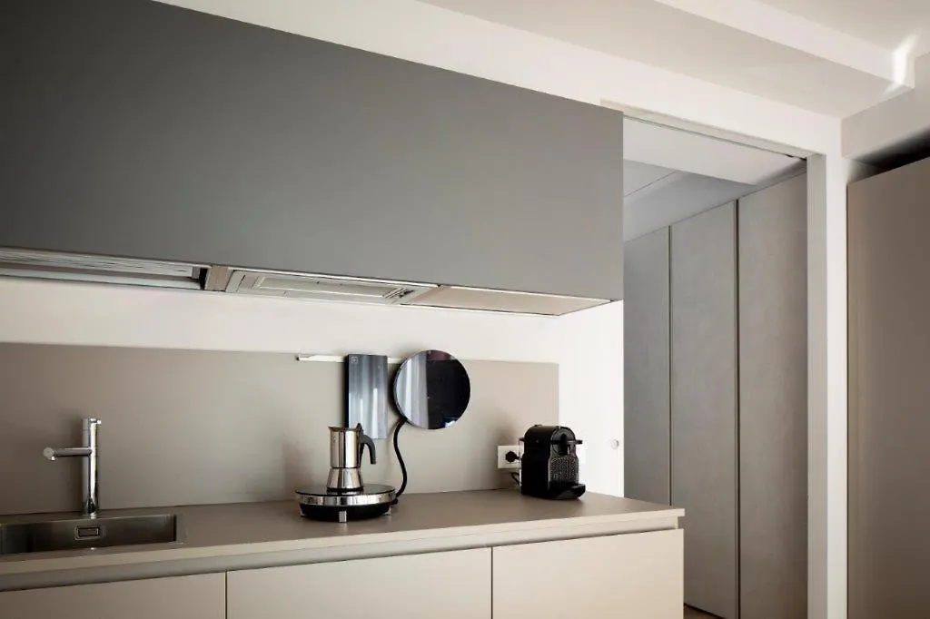 Riccione Suite Design 0*,  Italie